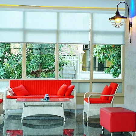 Blue Palace מלון מרמריס