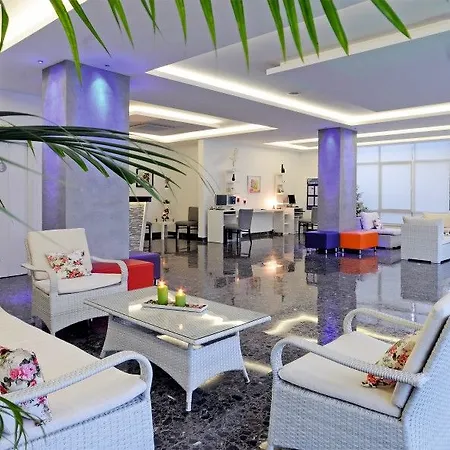 Blue Palace מלון מרמריס