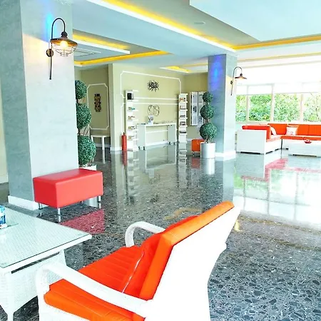 Hotel Blue Palace