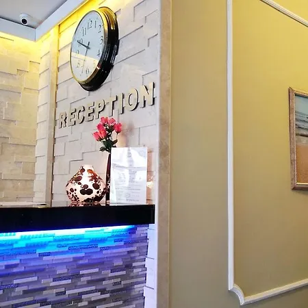 Blue Palace Hotel 3*