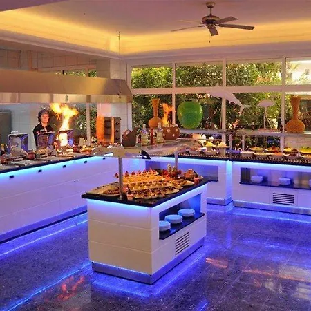 Blue Palace Hotel 3*